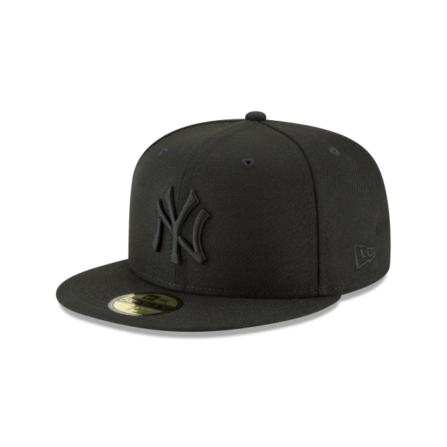 New York Yankees Blackout Basic 59FIFTY Fitted Hat