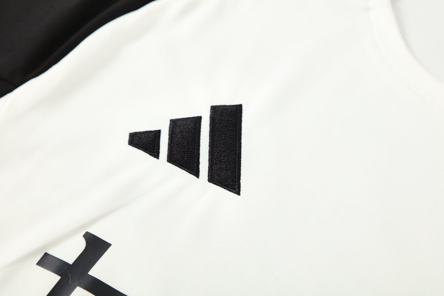 Kit Shirt + Shorts Manchester United White/Black Training 25/26