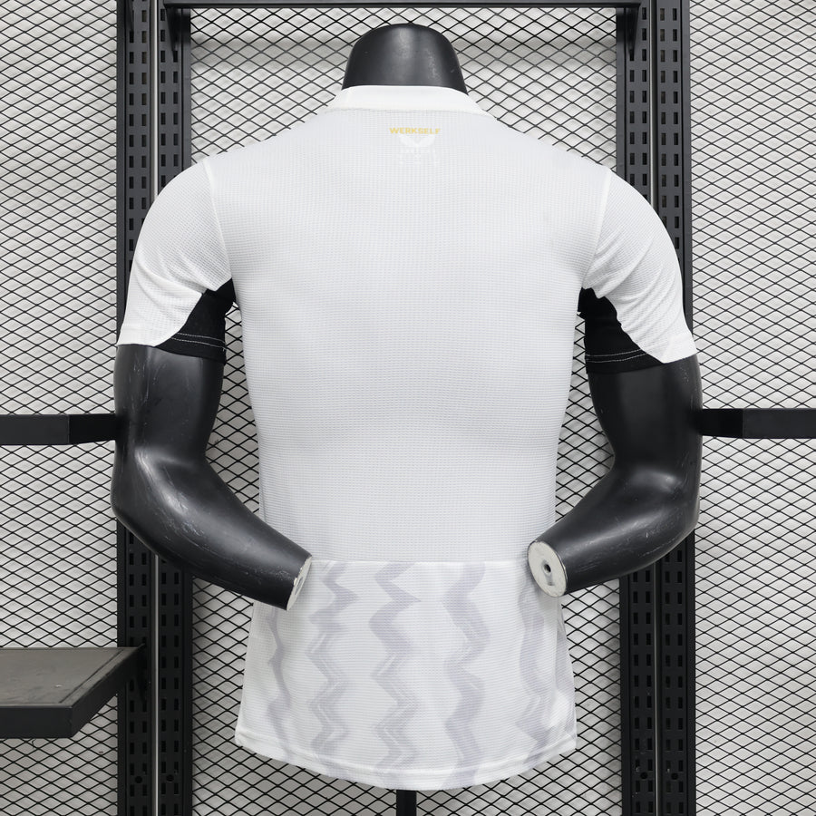 Bayer Leverkusen Away 24/25 Jersey Player