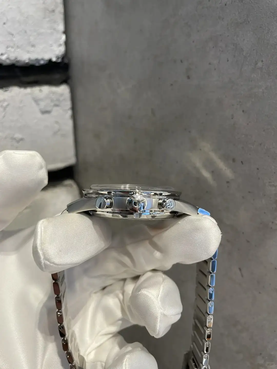 Omega Speedmaster Men Automatic Blue Stainless Steel Watch O33210415103001