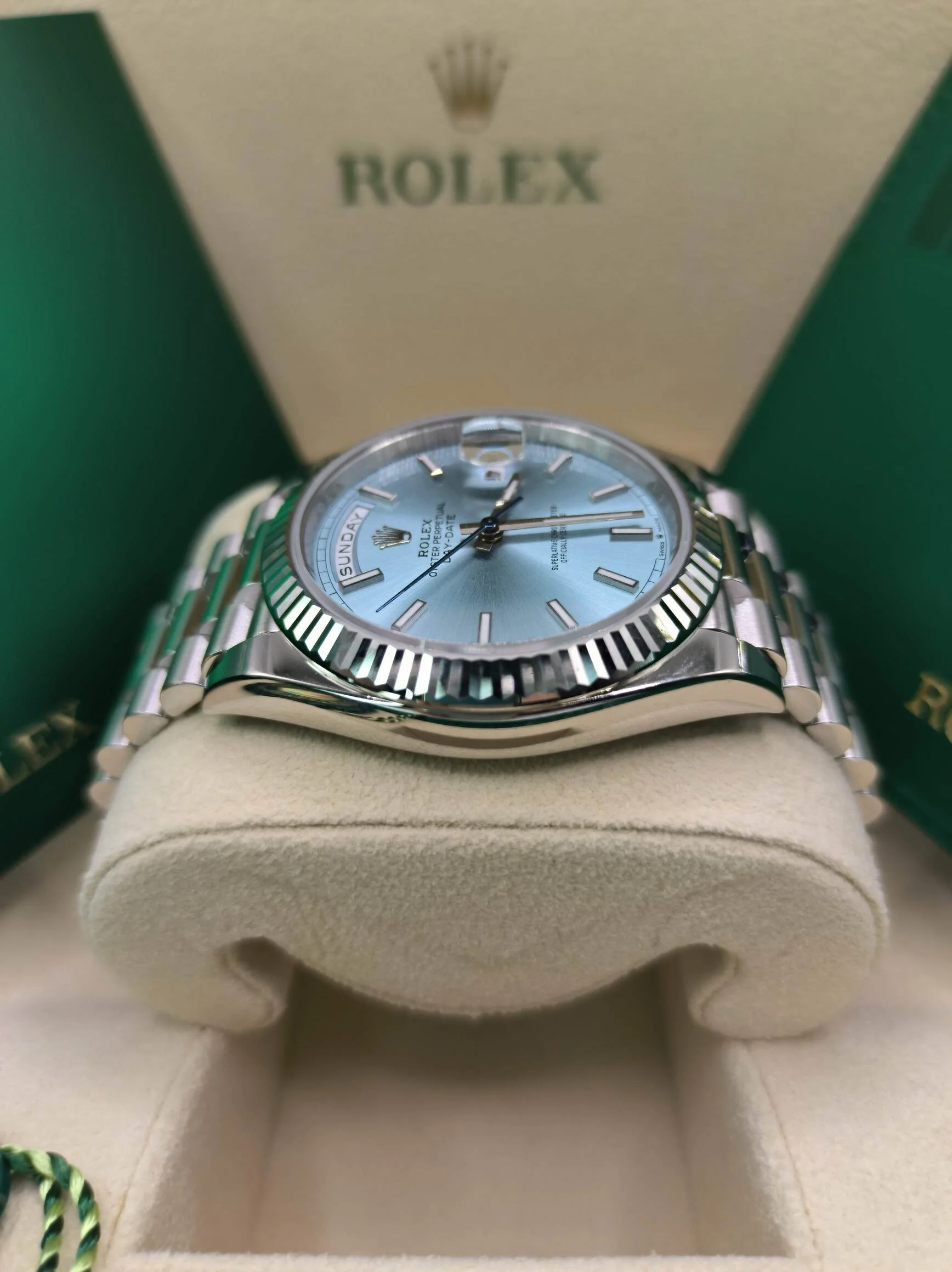 Superclone Rolex Day-Date 40 mm Ice blue Dial 228236