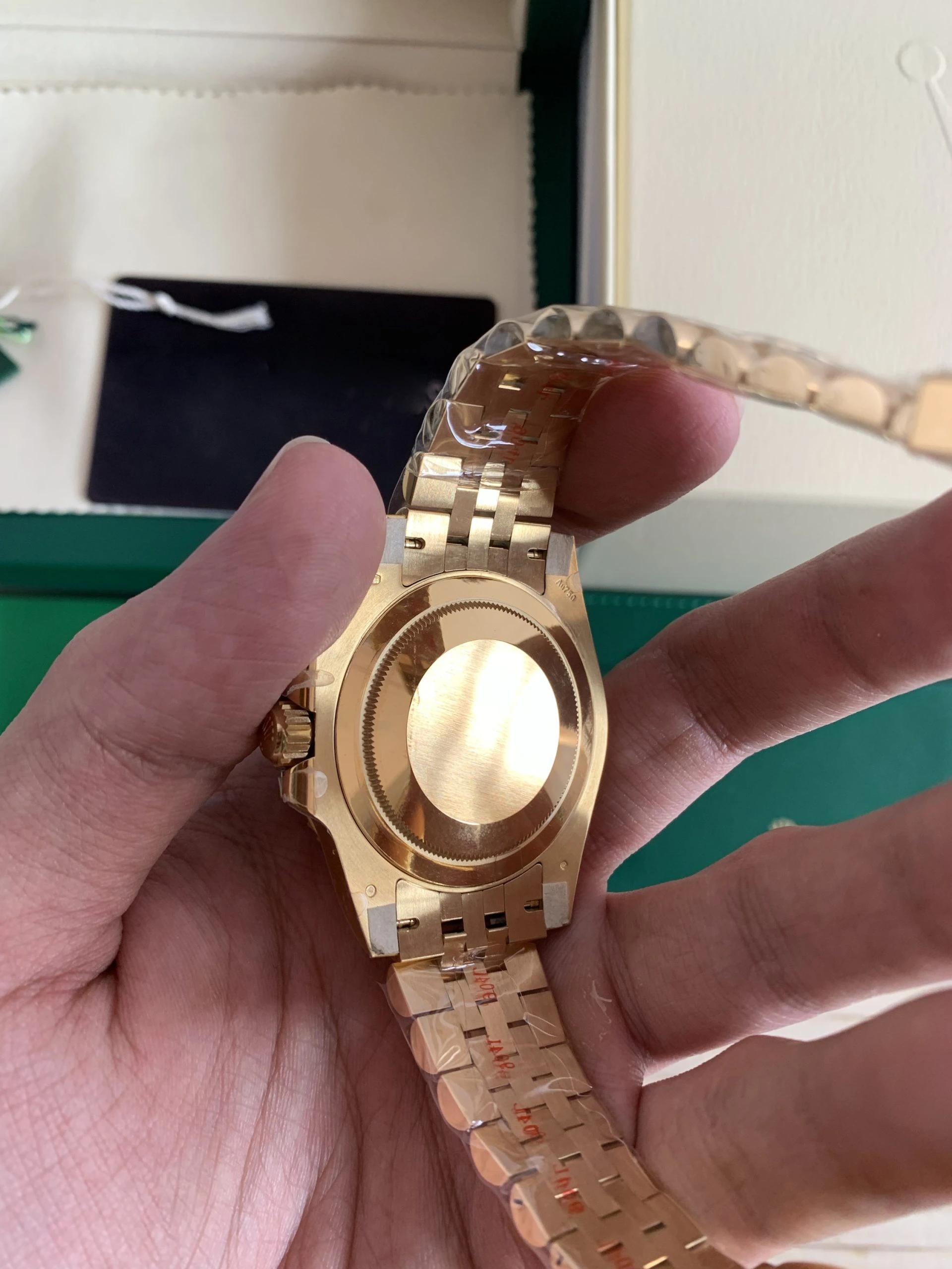 Superclone Rolex GMT-Master II 40 mm Black Dial 126718GRNR