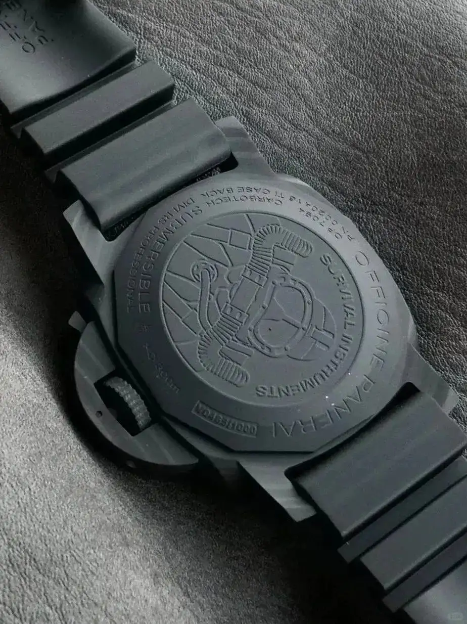 Panerai Submersible Men Automatic Black Rubber Watch PAM00979