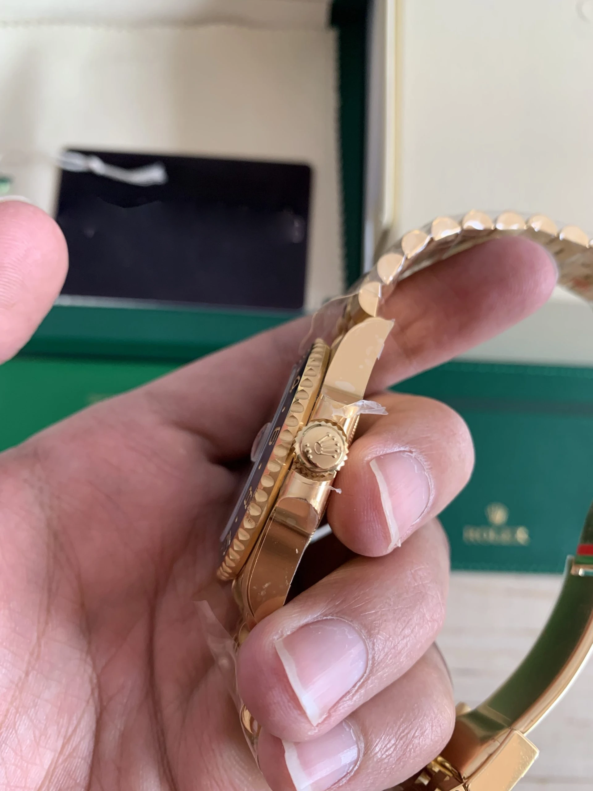 Superclone Rolex GMT-Master II 40 mm Black Dial 126718GRNR