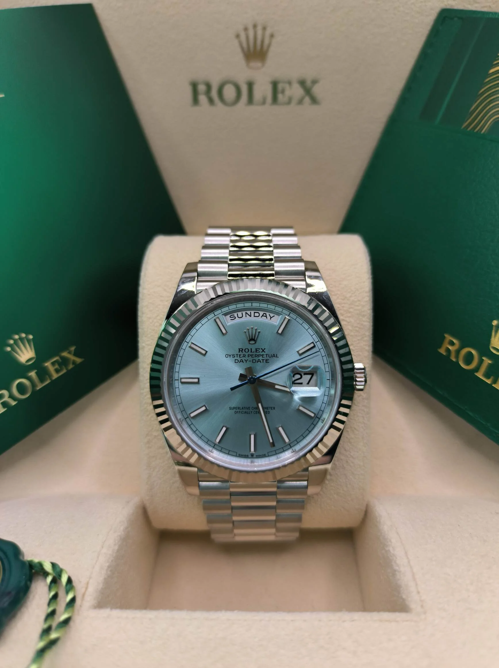 Superclone Rolex Day-Date 40 mm Ice blue Dial 228236