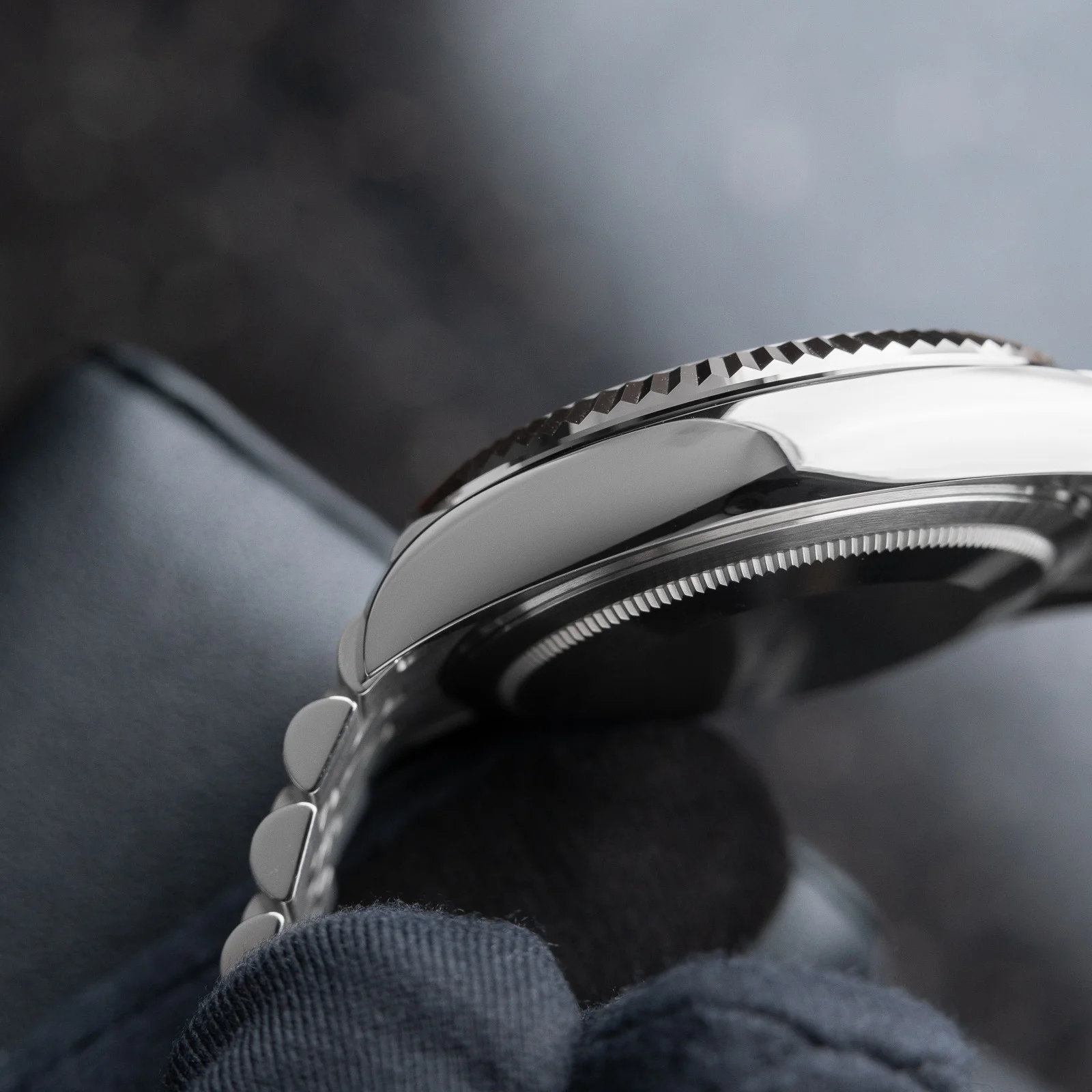 Superclone Rolex Sky-Dweller 42 mm Bright black Dial 336934 Jubilee