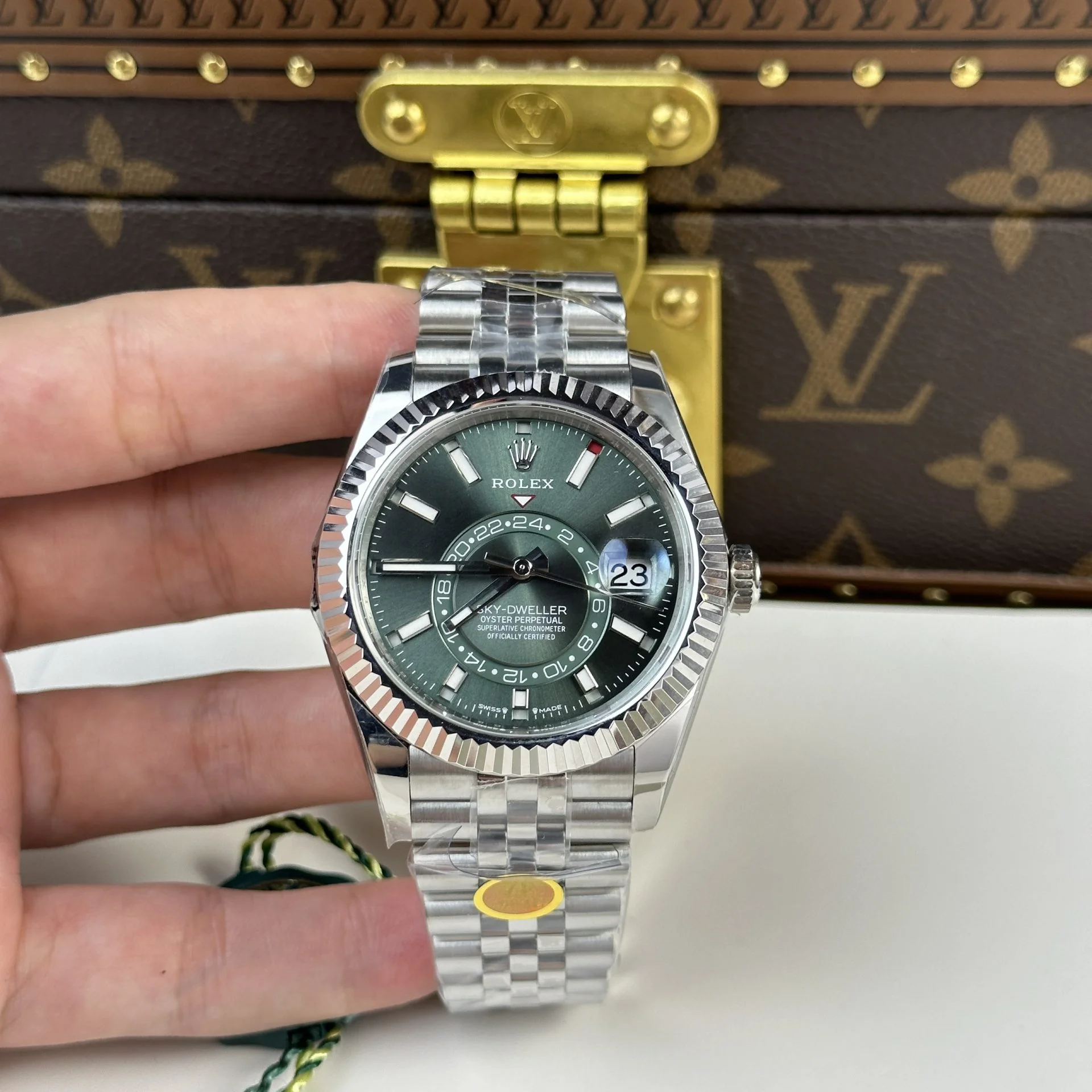 Superclone Rolex Sky-Dweller 42 mm Mint green Dial 336934 Jubilee