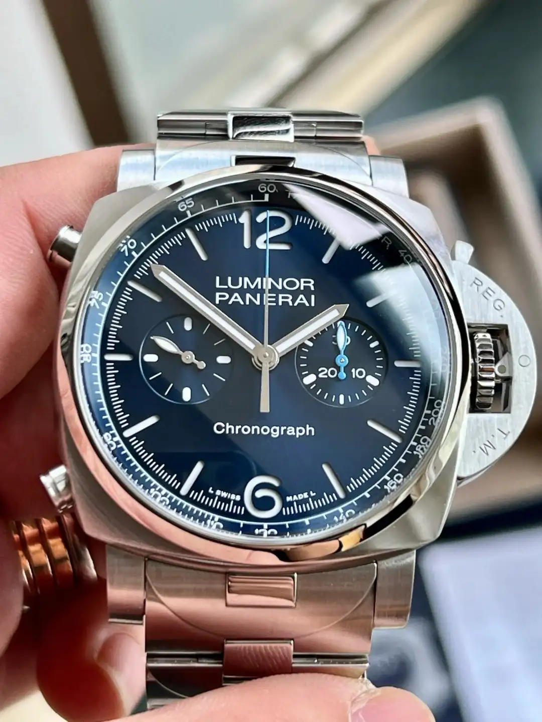 Panerai Luminor Men Automatic Blue Rubber Watch PAM01110