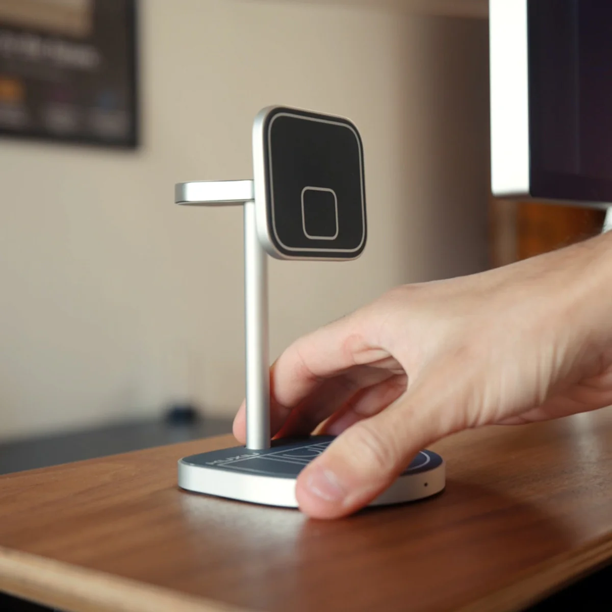 KUXIU 3-Point Power Creative 3-in-1 MagSafe Charging Stand - Gray