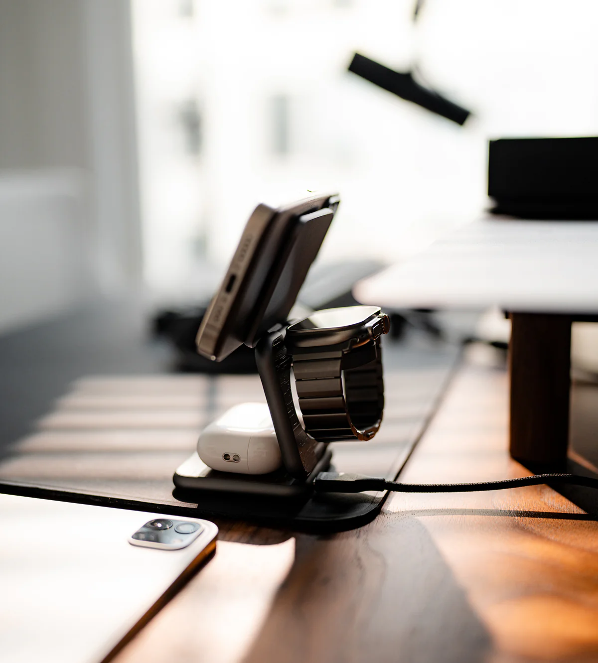 KUXIU X40 Pro 3-in-1 MagSafe Foldable Charging Stand - Wood Grain Edition