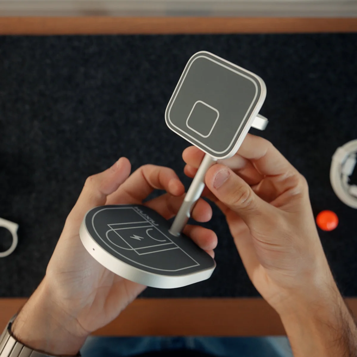 KUXIU 3-Point Power Creative 3-in-1 MagSafe Charging Stand - Gray