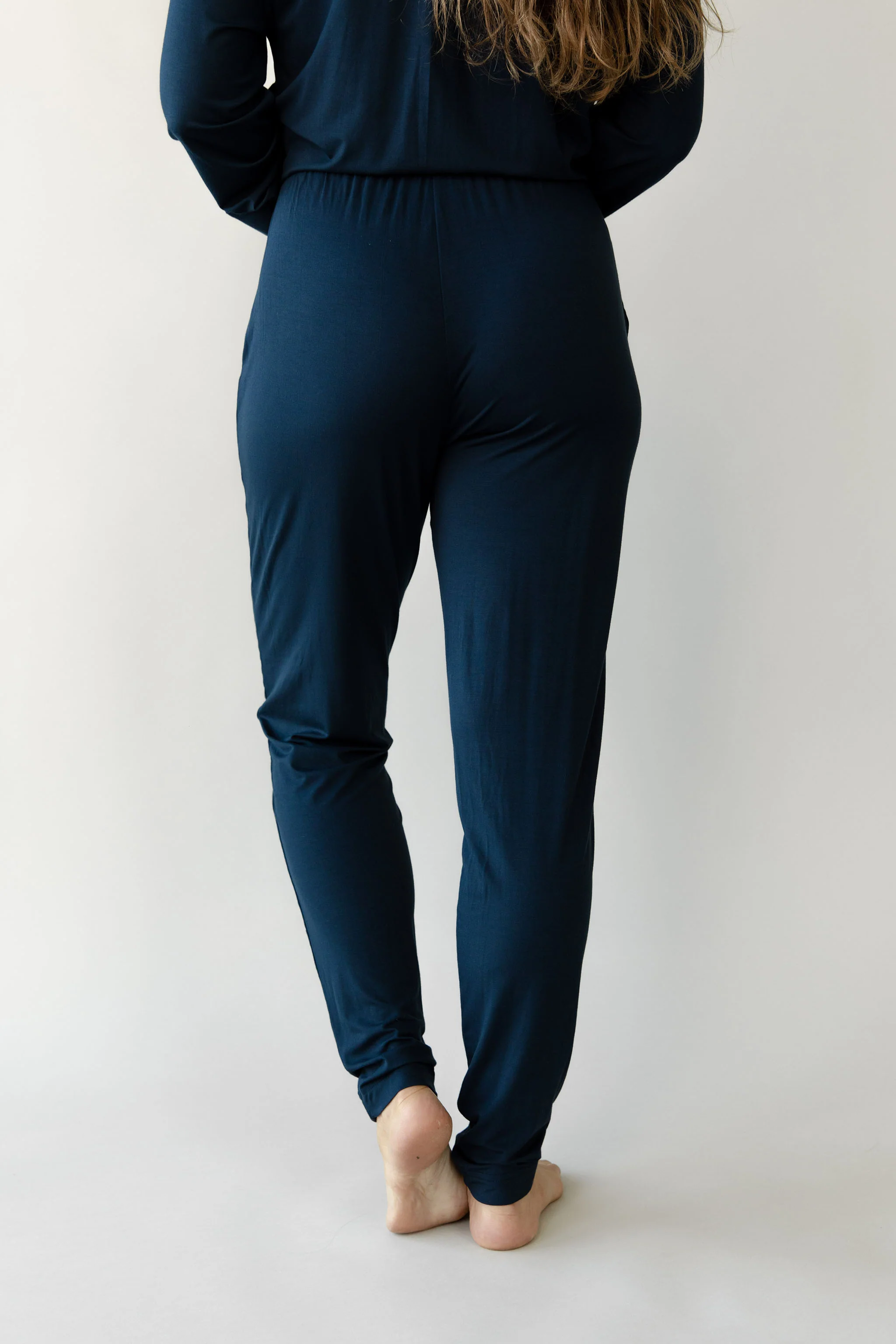 Women's Bamboo Stretch-Knit Tapered Pant
