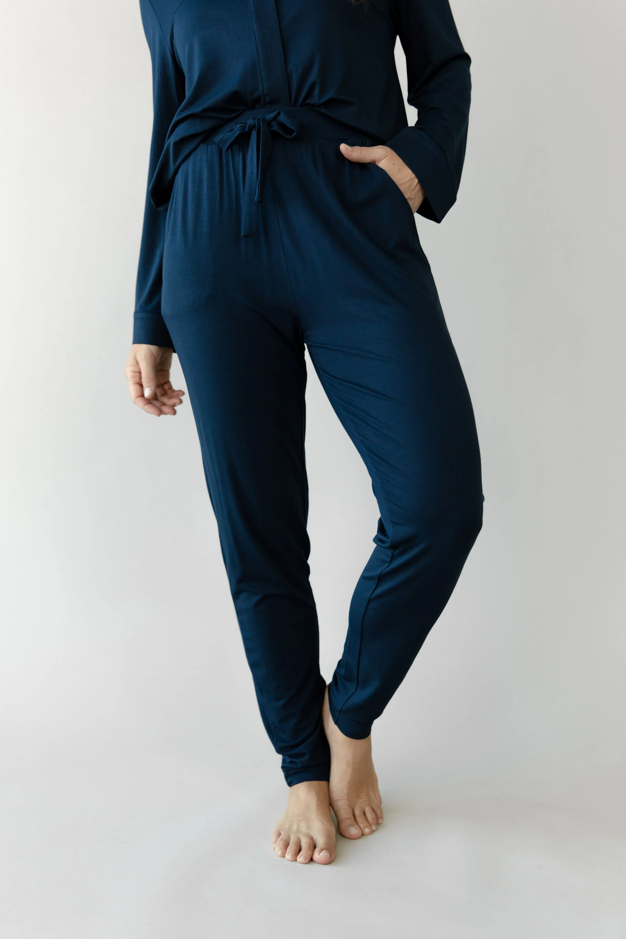 Women's Bamboo Stretch-Knit Tapered Pant