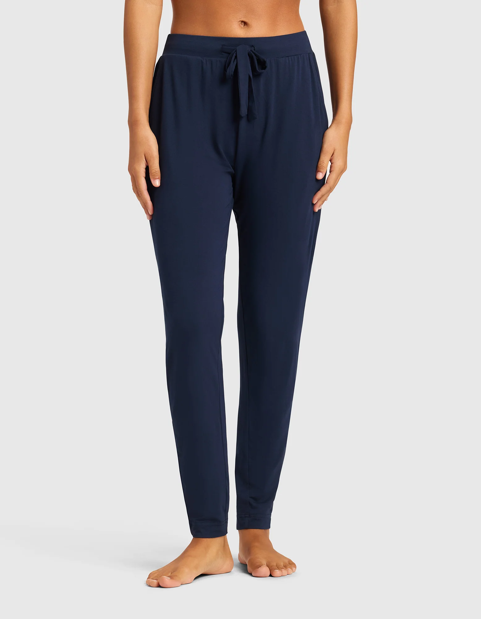 Women's Bamboo Stretch-Knit Tapered Pant