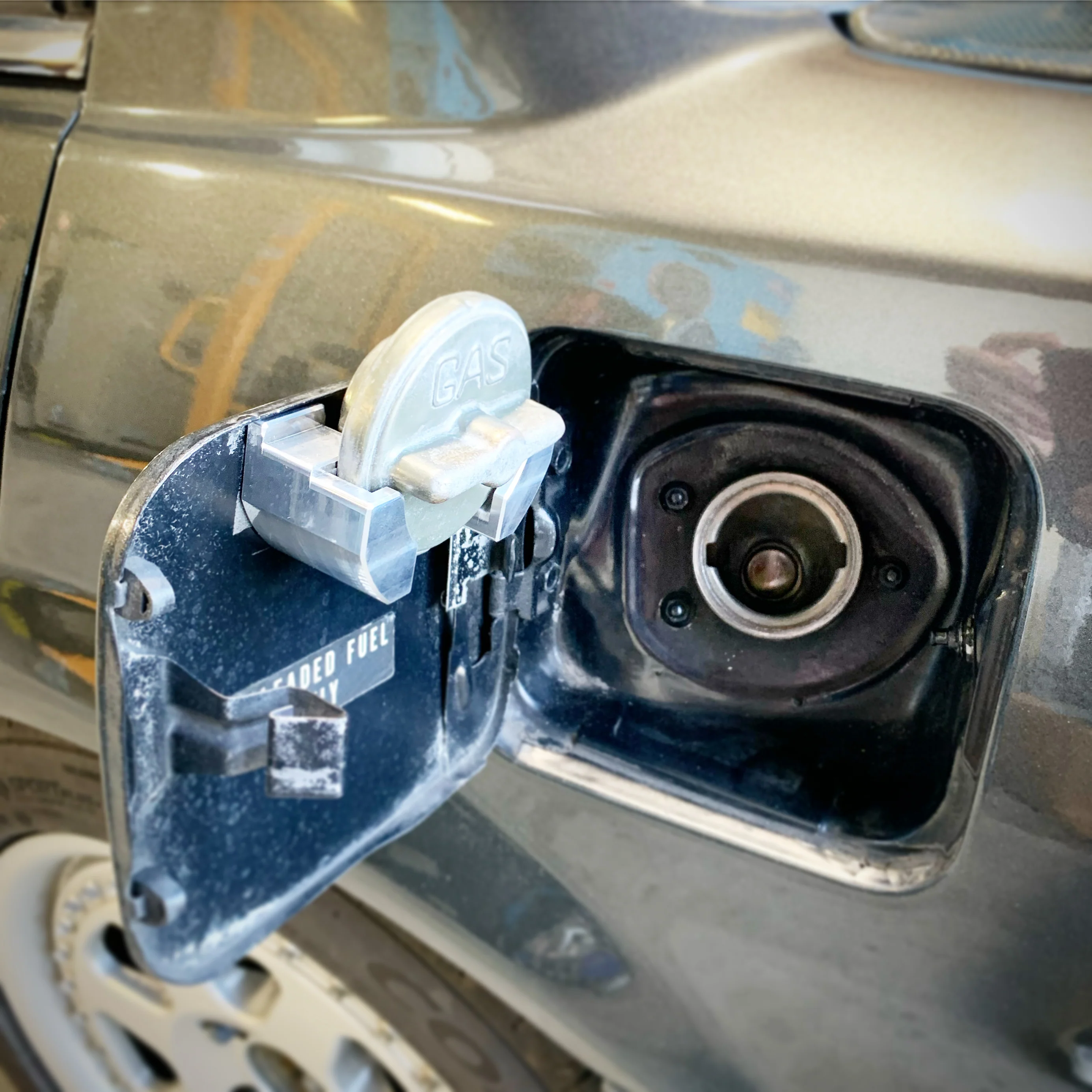 3-4g civic CRX/ BA4 3g Prelude billet gas cap holder