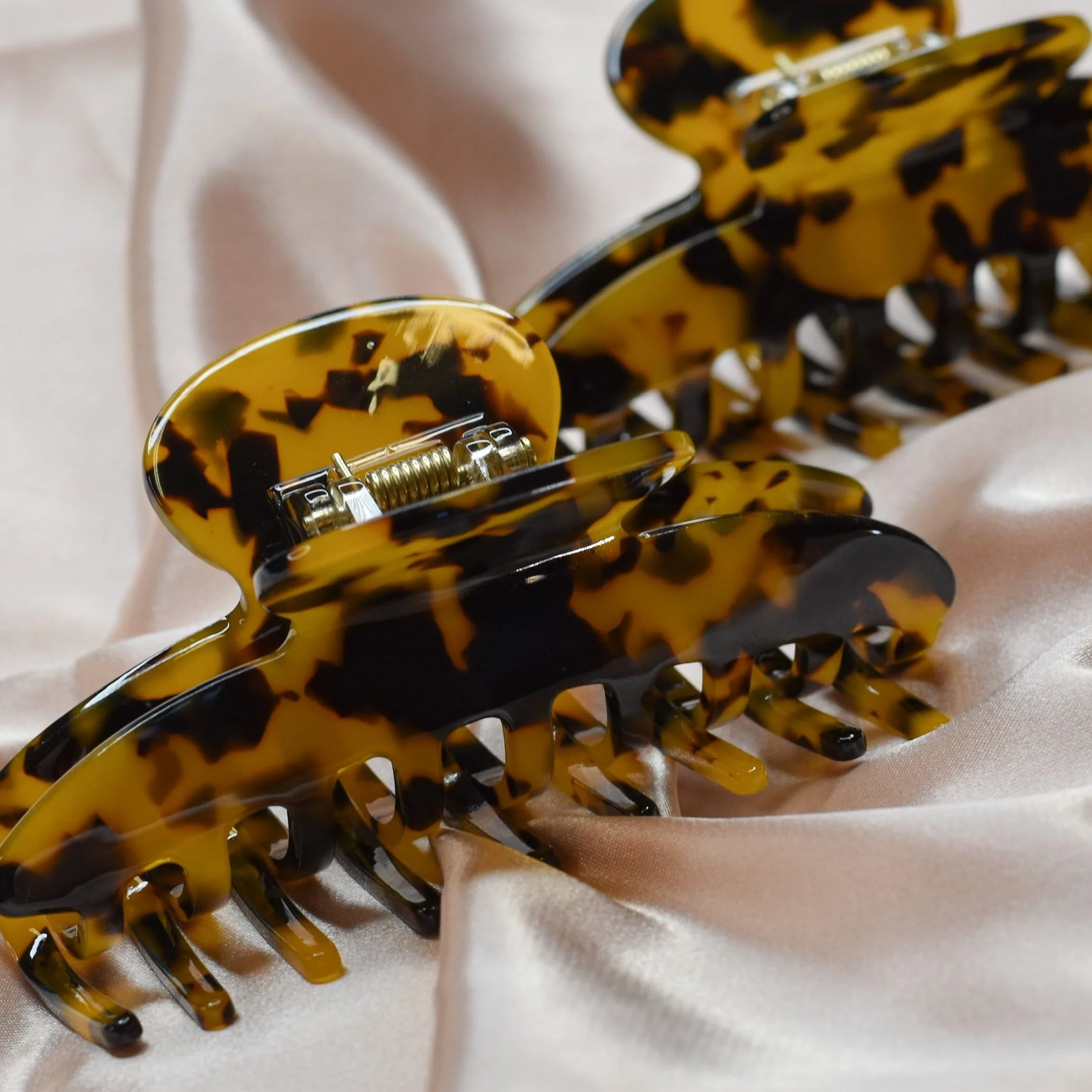 Tortoiseshell Claw Clip