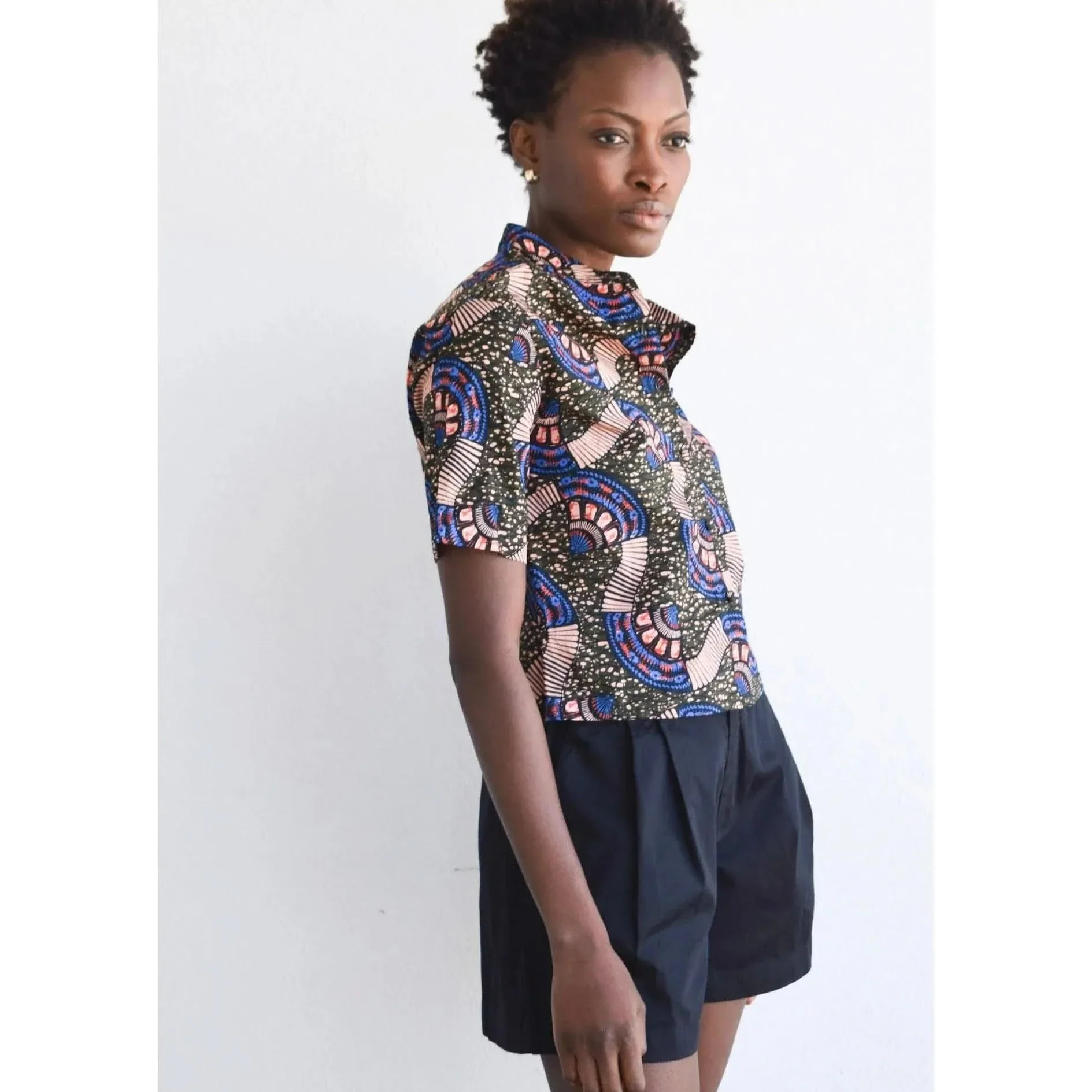 Kelli Short Sleeve Top - Olive Wax Print