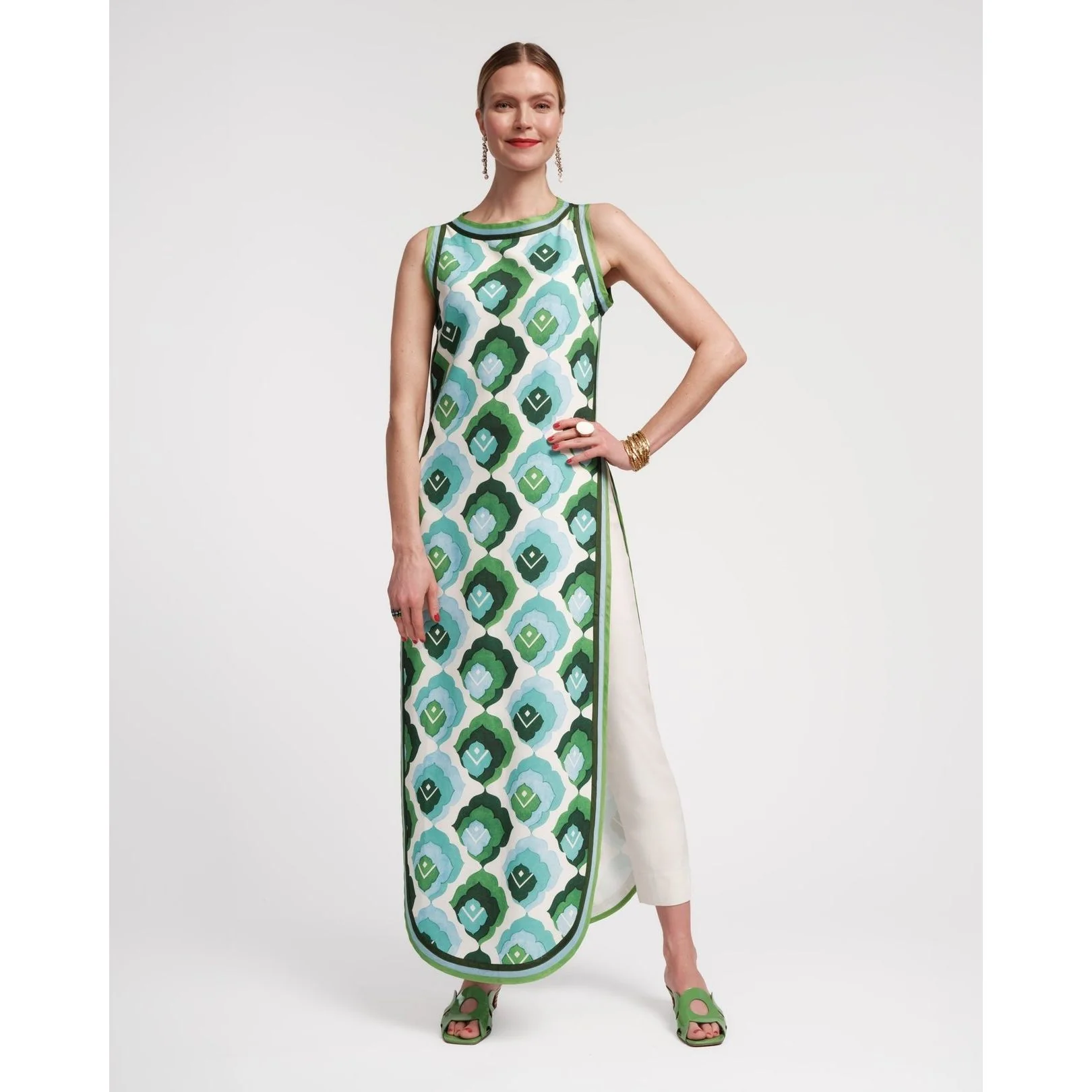 Sabrina Top Graphic Leaf