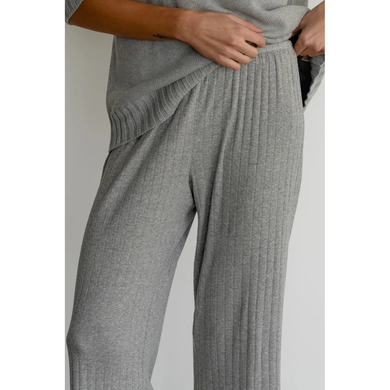 The Pointelle Simple Crop Pant Heather Grey