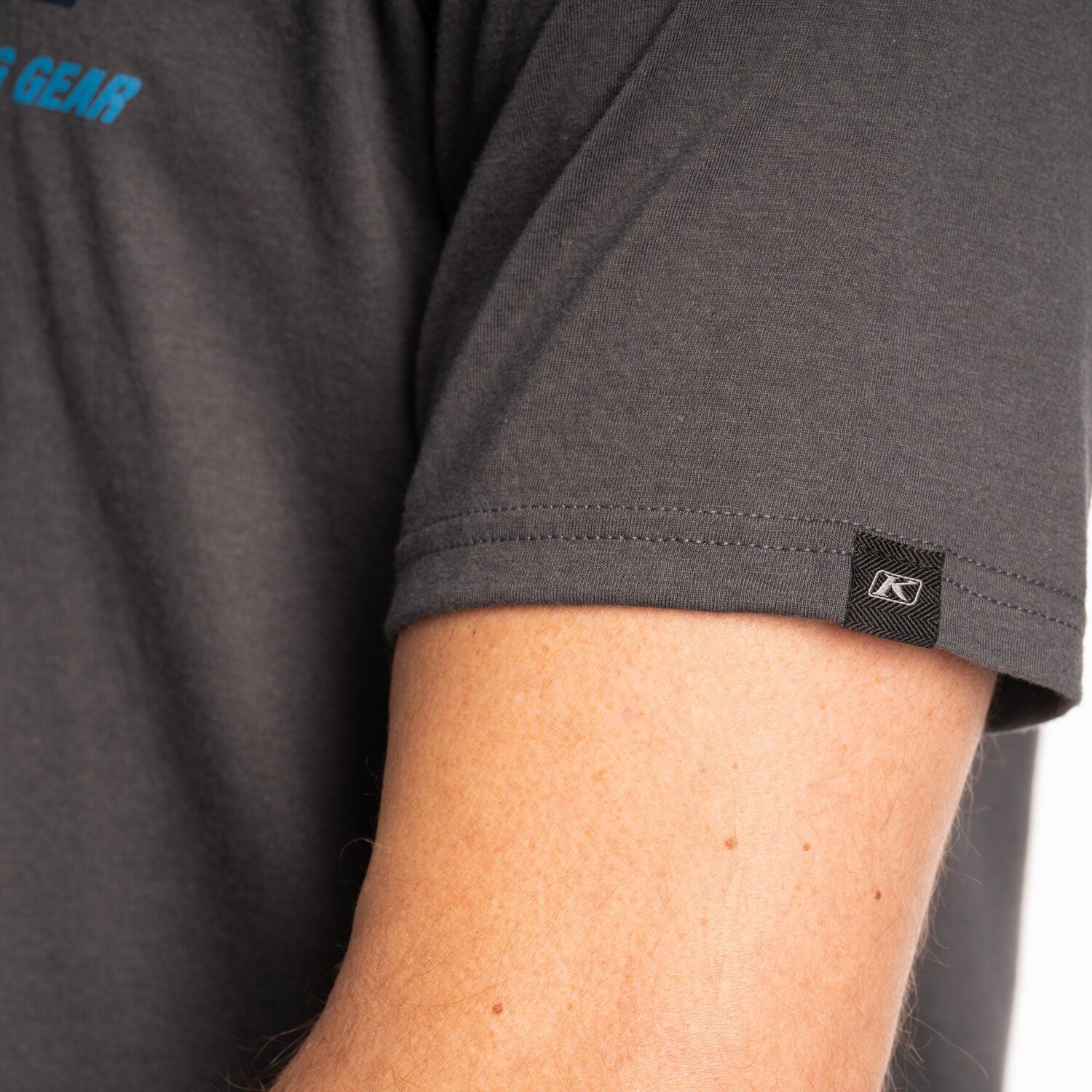 HERITAGE TRI-BLEND TEE