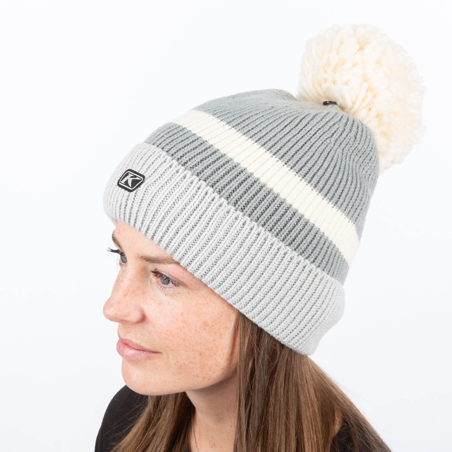 POWDER POM BEANIE