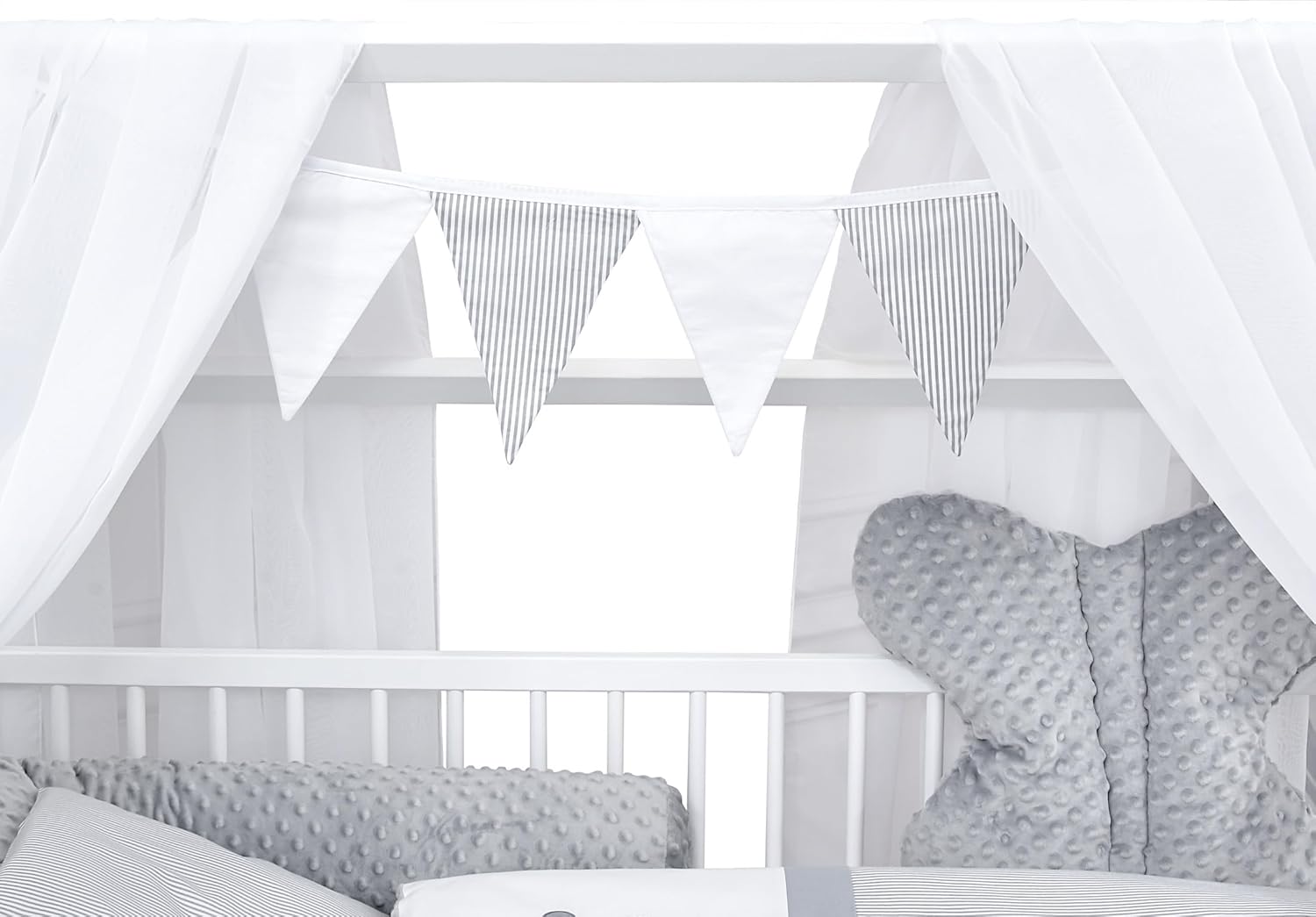 Baby Delux Babybett Komplett Set Hausbett 60x120 cm weiß Schublade Rausfallschutz Kinderbett Matratze Bettwäsche Deko Set (Prince Stars)