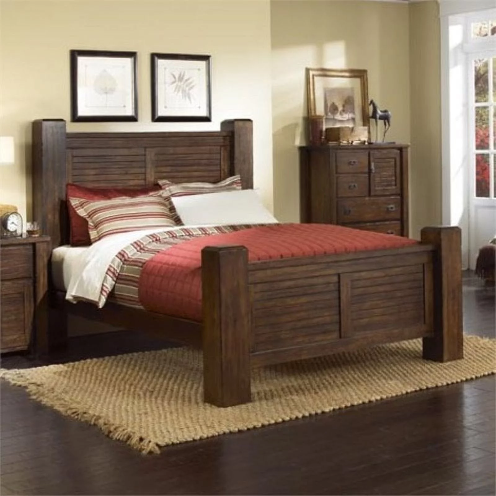 Progressive Trestlewood Queen Poster Bed in Mesquite Pine
