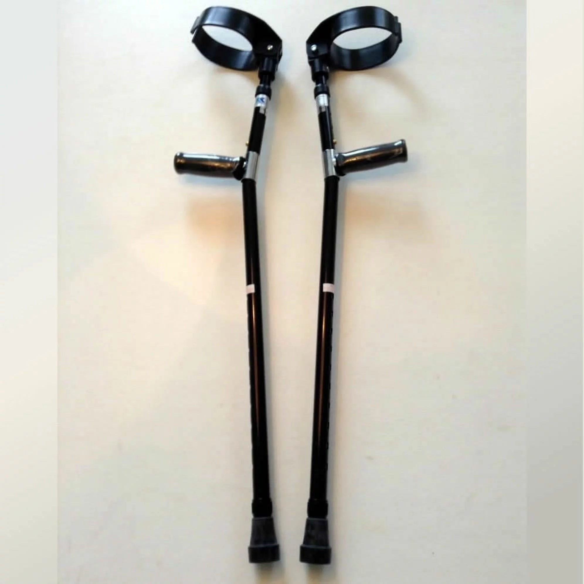 KX Medical Forearm Crutches Black Size M (Pair) Walking Lightweight Adjustable Small Cuff New