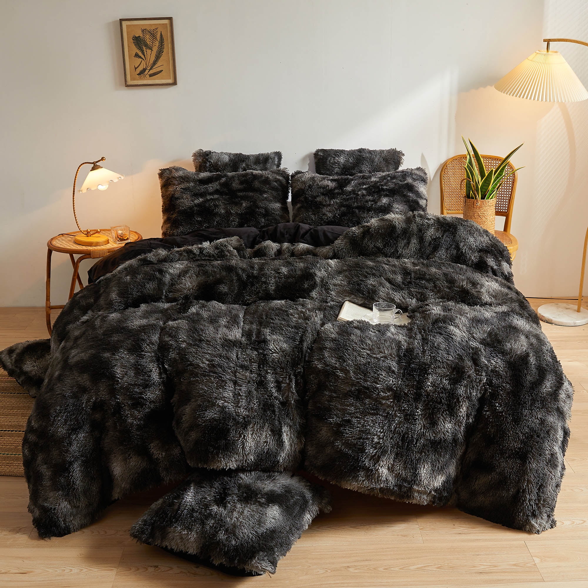 XeGe Tie Dye Plush Shaggy Duvet Cover Set, Ombre 3 Pieces Soft Velvet Fluffy Furry Bedding Set Marble Print(1 Faux Fur Fuzzy Comforter Cover + 2 Pillow Cases), Zipper Closure(Queen, Tie Dye Black)
