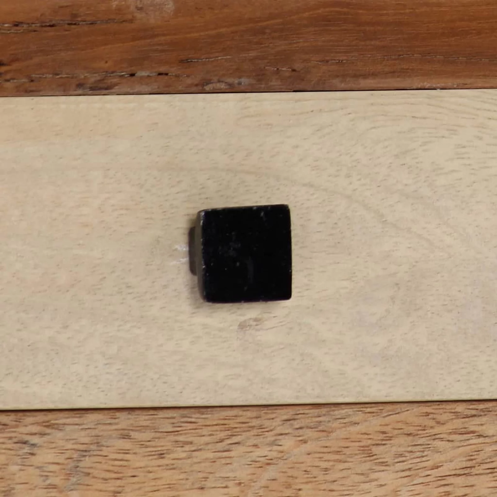 Andoer Bedside Cabinet 15.8