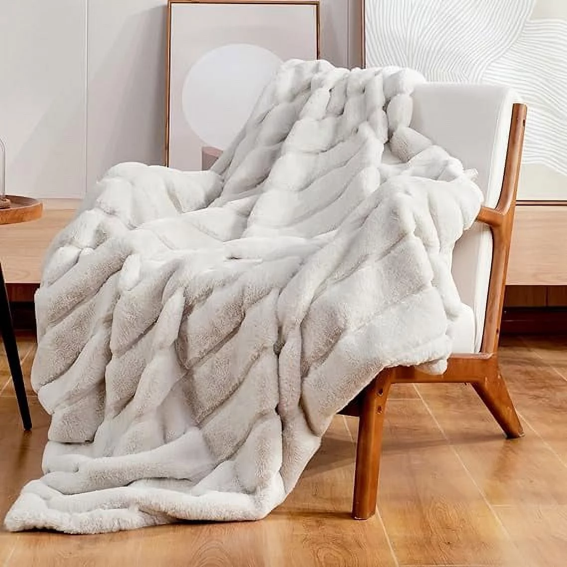Cozy Bliss Luxury Soft Faux Fur Throw Blanket for Couch Living Room Bedroom, 50 * 60 Inches Beige