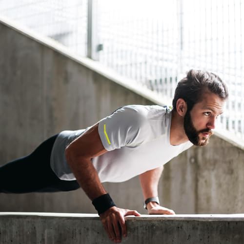 Men's Health 28-Day Belly Fat Burner Workout Planner: Medium to high-intensity compound exercises to help you burn fat and chisel your abs with a workout planner to keep you on track