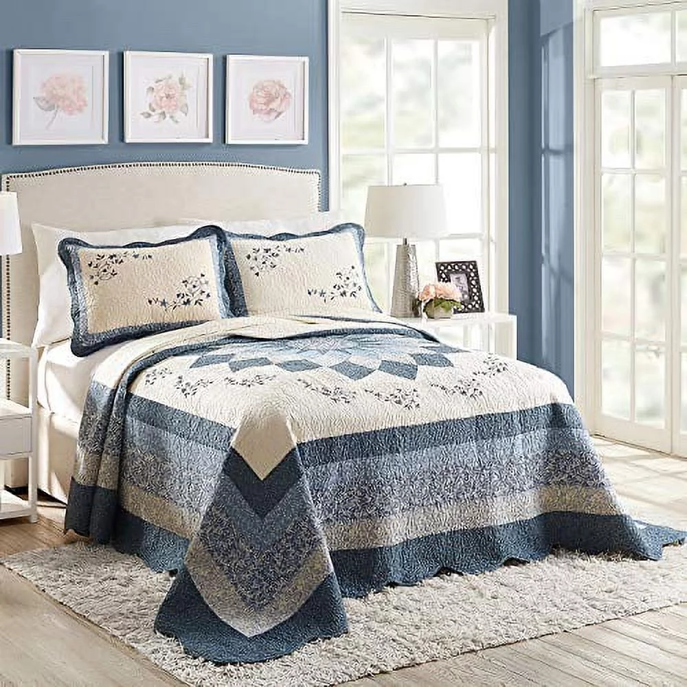 Modern Heirloom Charlotte Bedspread, Full, Blue