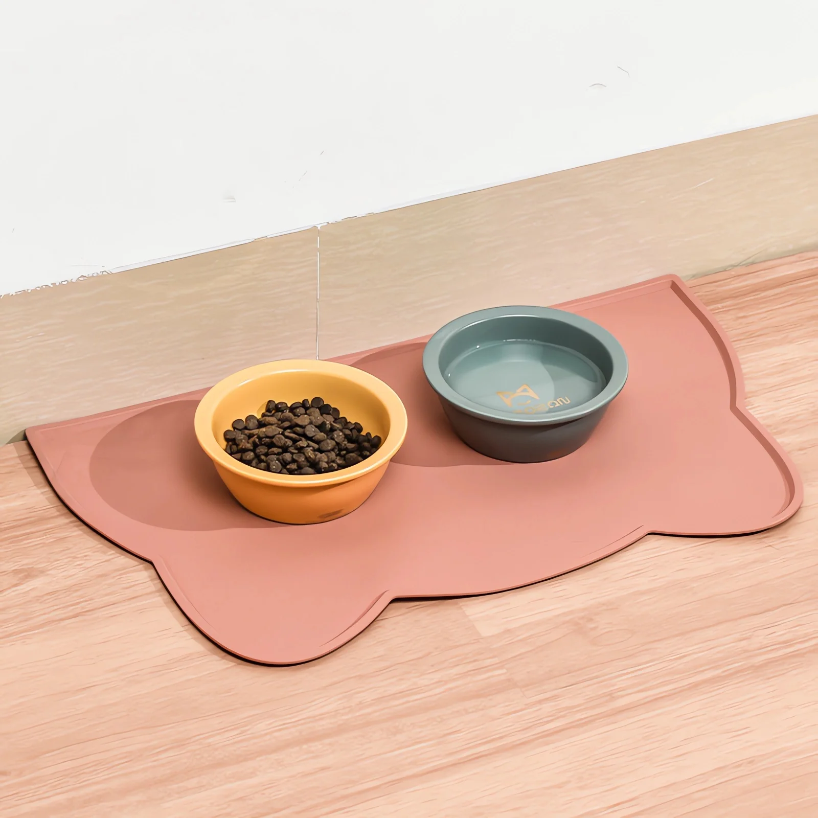 Non-slip and waterproof cat Feeding Mat | Silicone pet feeding mat | Tray mat for dog water bowl (17" x 10")