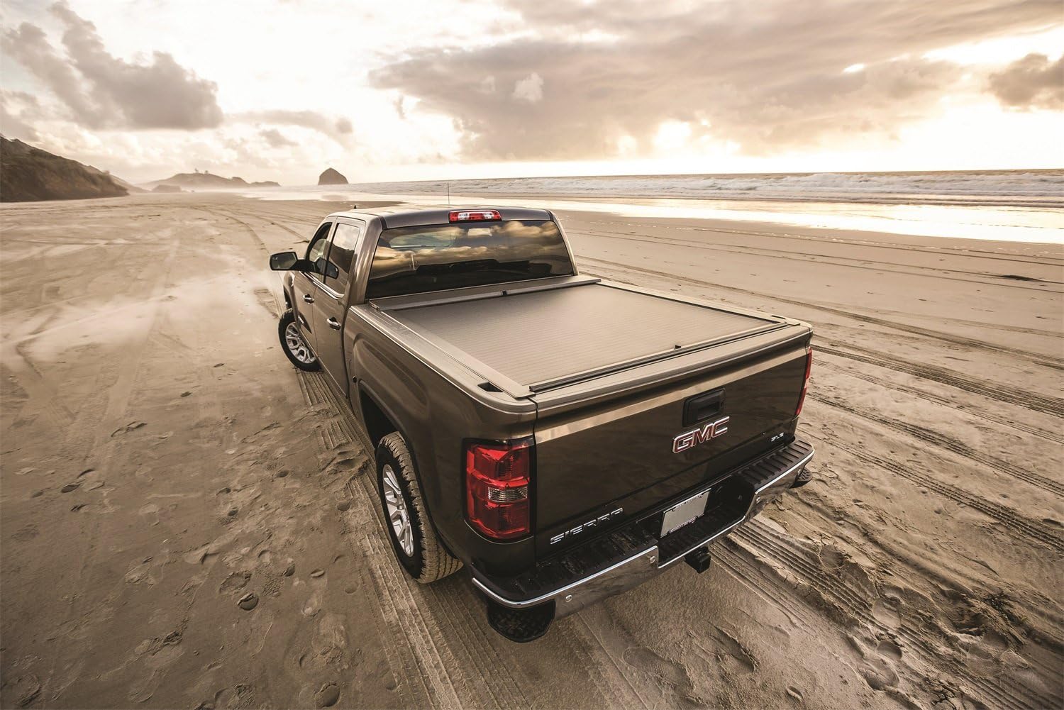 Roll-N-Lock BT102A A-Series Tonneau Cover