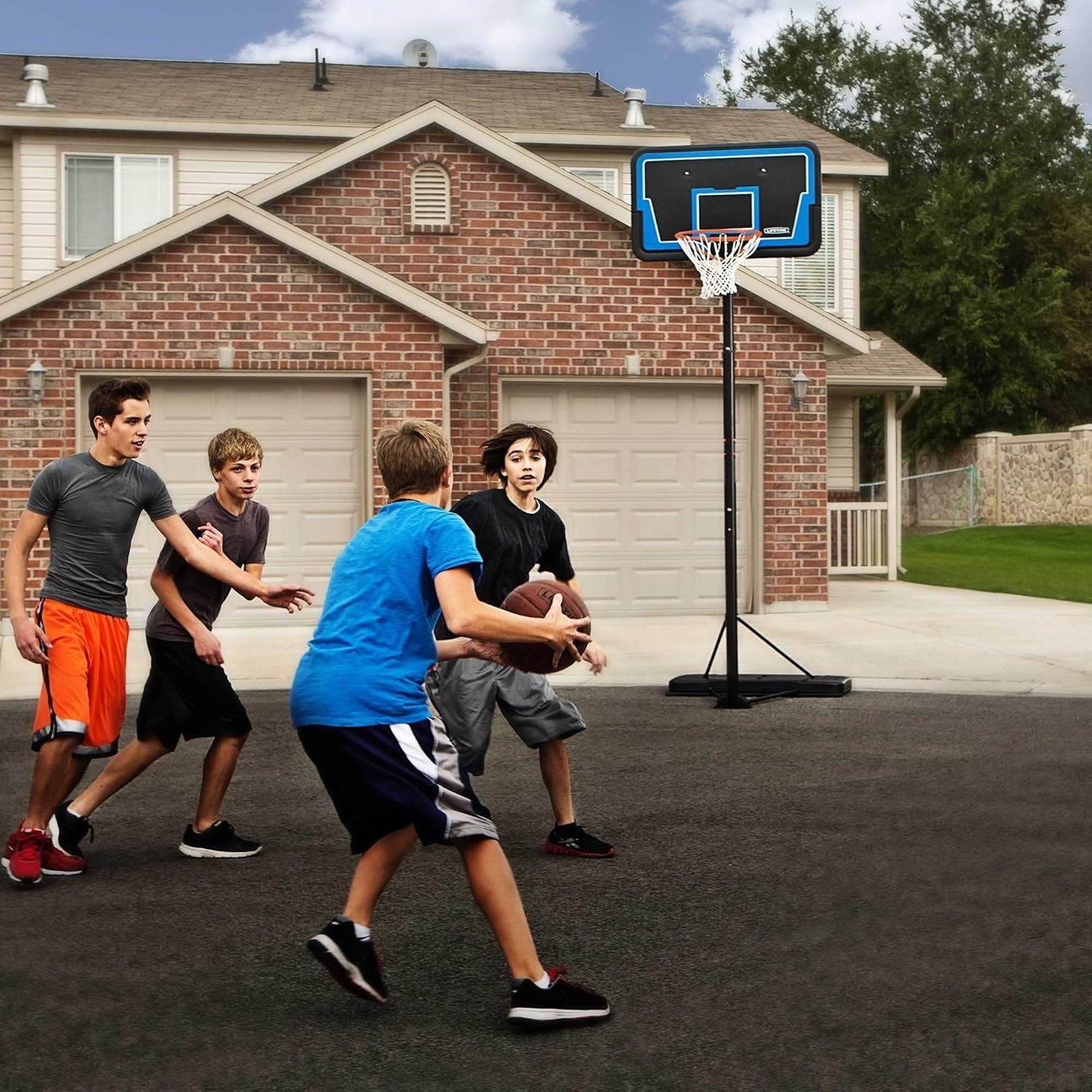 Lifetime 1268 Streamline Impact Portable Basketball System, 44 Inch Backboard, Black