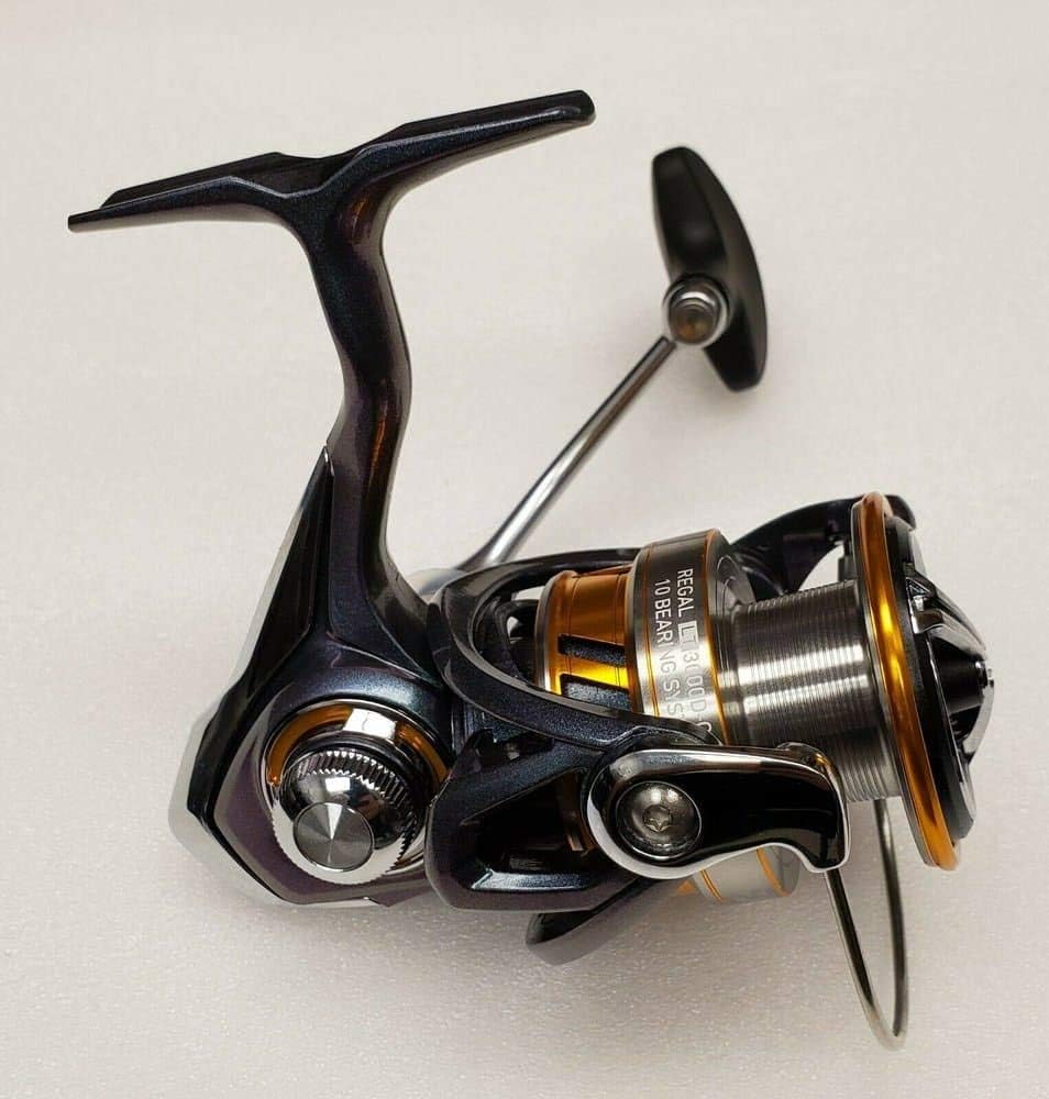 Daiwa Regal LT Spinning, 9 + 1, 5.6:1 (Clam Pack)