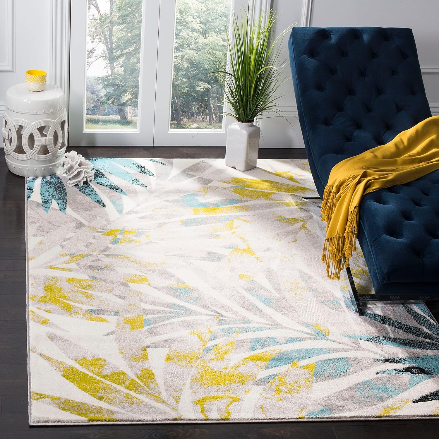 SAFAVIEH Skyler Collection 2' x 4' Grey / Green SKY189G Botanical Distressed Non-Shedding Living Room Bedroom Accent Rug