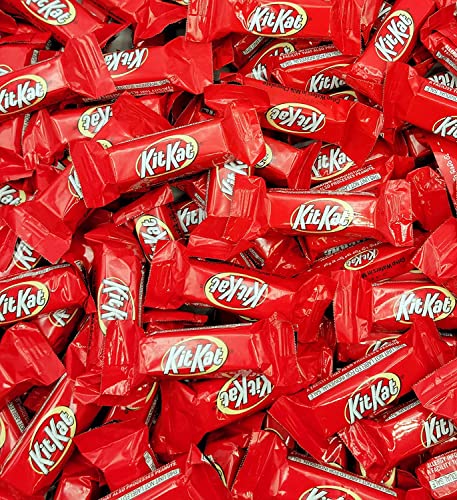 Kit Kat Snack Size – Red Crisp Wafers Snack Size Milk Chocolate Candy Bars - Individually Wrapped - Bulk Pack - 4 Pound (Pack of 1)