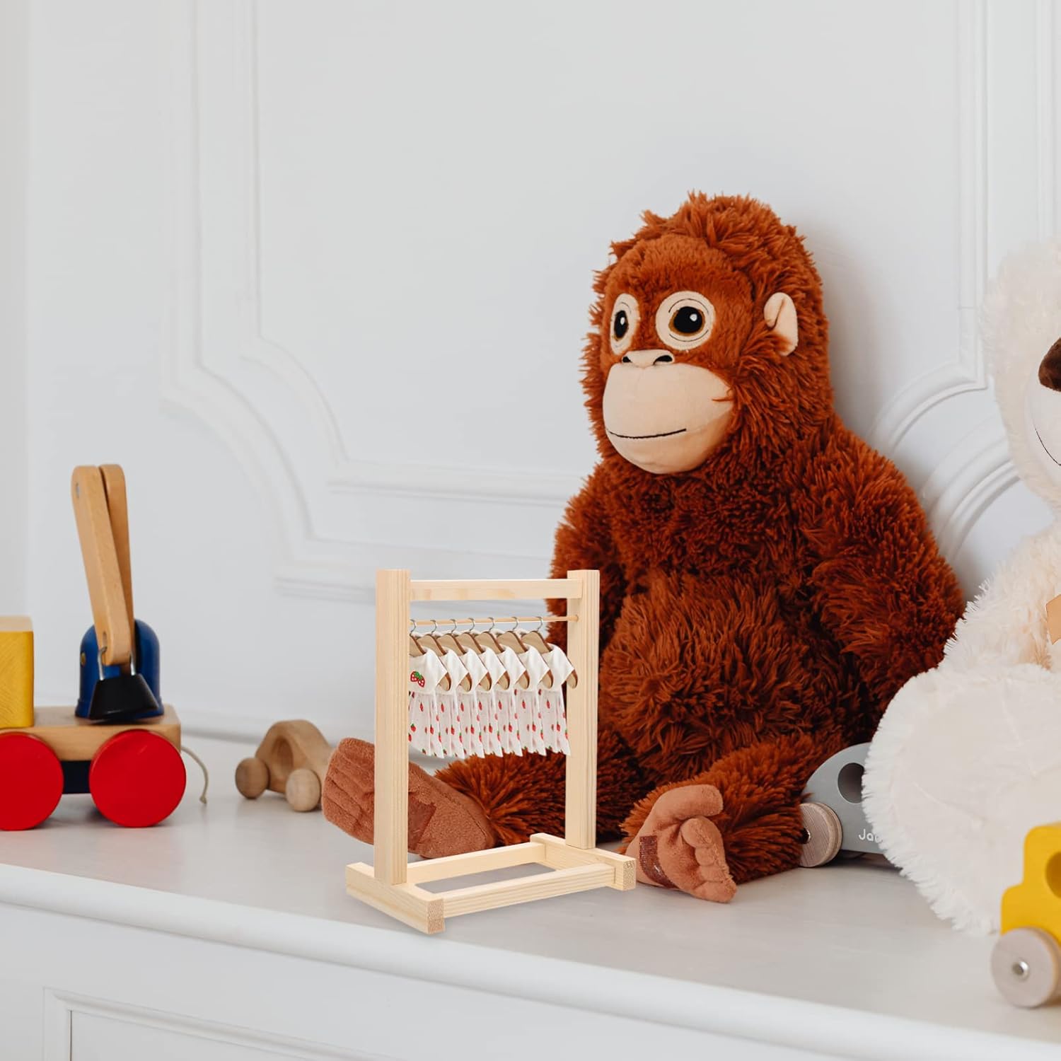 Toddmomy 1pcs Miniature Doll Garment Rack, Wooden Doll Garment Rack Mini Dollhouse Clothes Hangers for Doll Wardrobe Furniture Accessories, 20cm