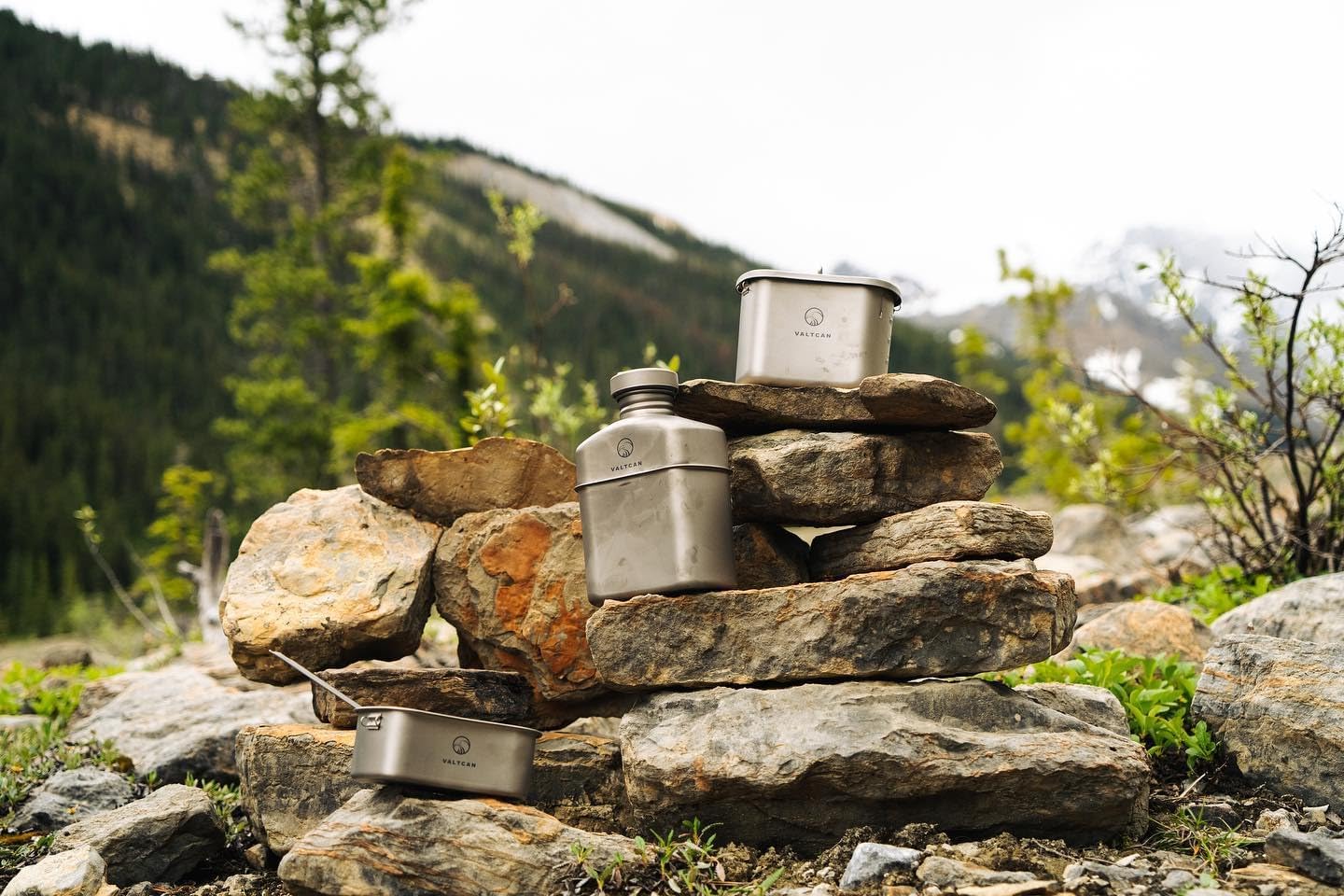 Valtcan Titanium Canteen Military Mess Kit 1100ml 37oz Capacity with 750ml and 400ml cookware Cups