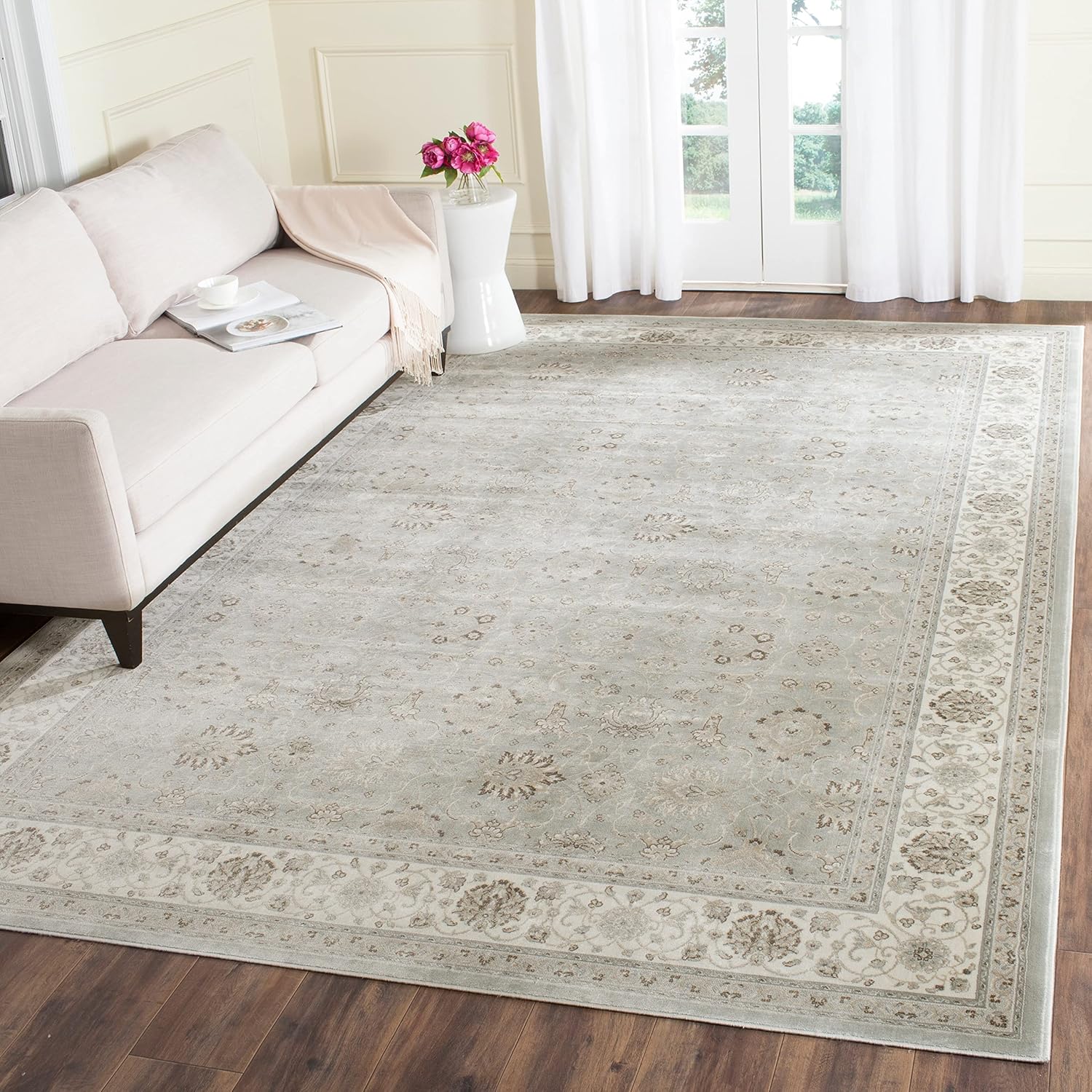 SAFAVIEH Persian Garden Collection Area Rug - 8' x 10'2