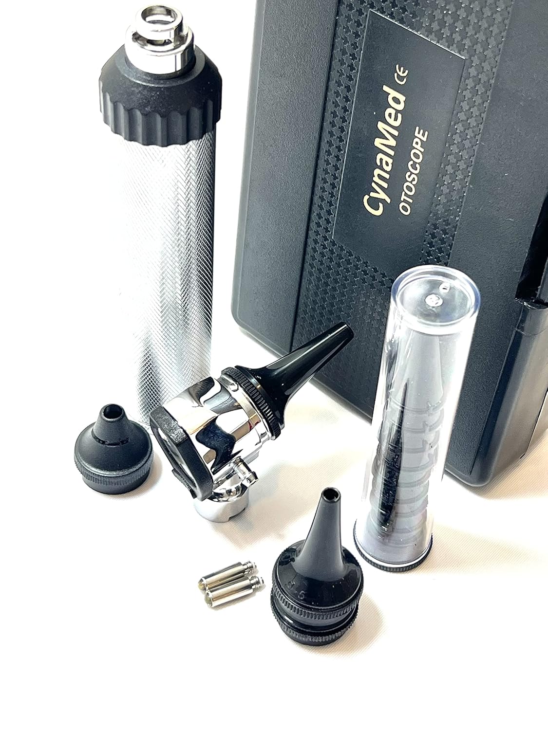 Otoscope Set ENT Diagnostic Instruments plus 2 Free Replacement Bulb Cynamed