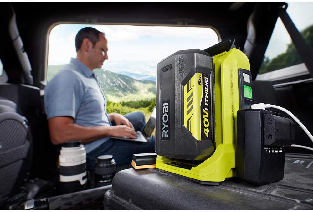 RYOBI RYi300BG 300-Watt Powered Inverter for 40-Volt Battery