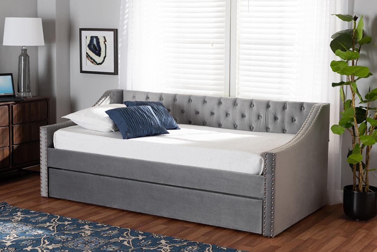 Baxton Studio Raphael Modern and Contemporary Grey Velvet Fabric Upholstered Twin Size Daybed with Trundle