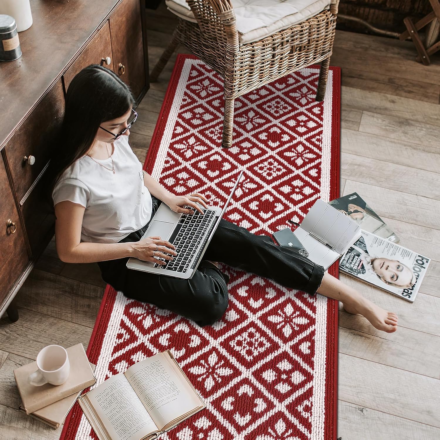 Ileading Runner Rugs for Hallways 2x10ft Heavy-Duty Durable Entryway Floor Mat with Non Slip Rubber Backing for Busy Traffic Extended Indoor Doormat Machine Washable Christmas Kitchen Throw Rug(Red)