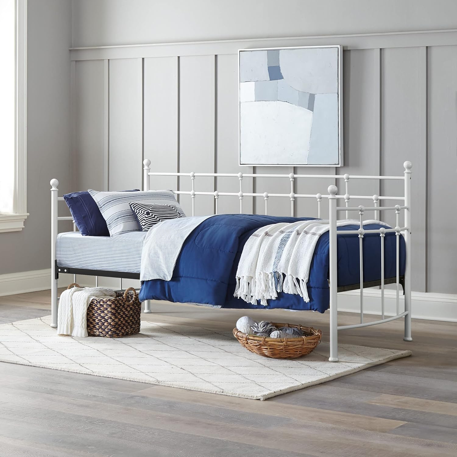 Hillsdale, Providence Metal Twin Daybed with Wood Slat Suspension Deck, Soft White