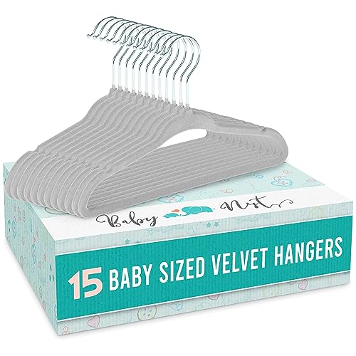 Baby Nest Designs 20x Baby Hangers for Closet with 7X Baby Closet Dividers for Nursery Velvet Baby Clothes Hangers Unisex Newborn Essentials Baby Size Organizer for Infant Clothing to 24 Months