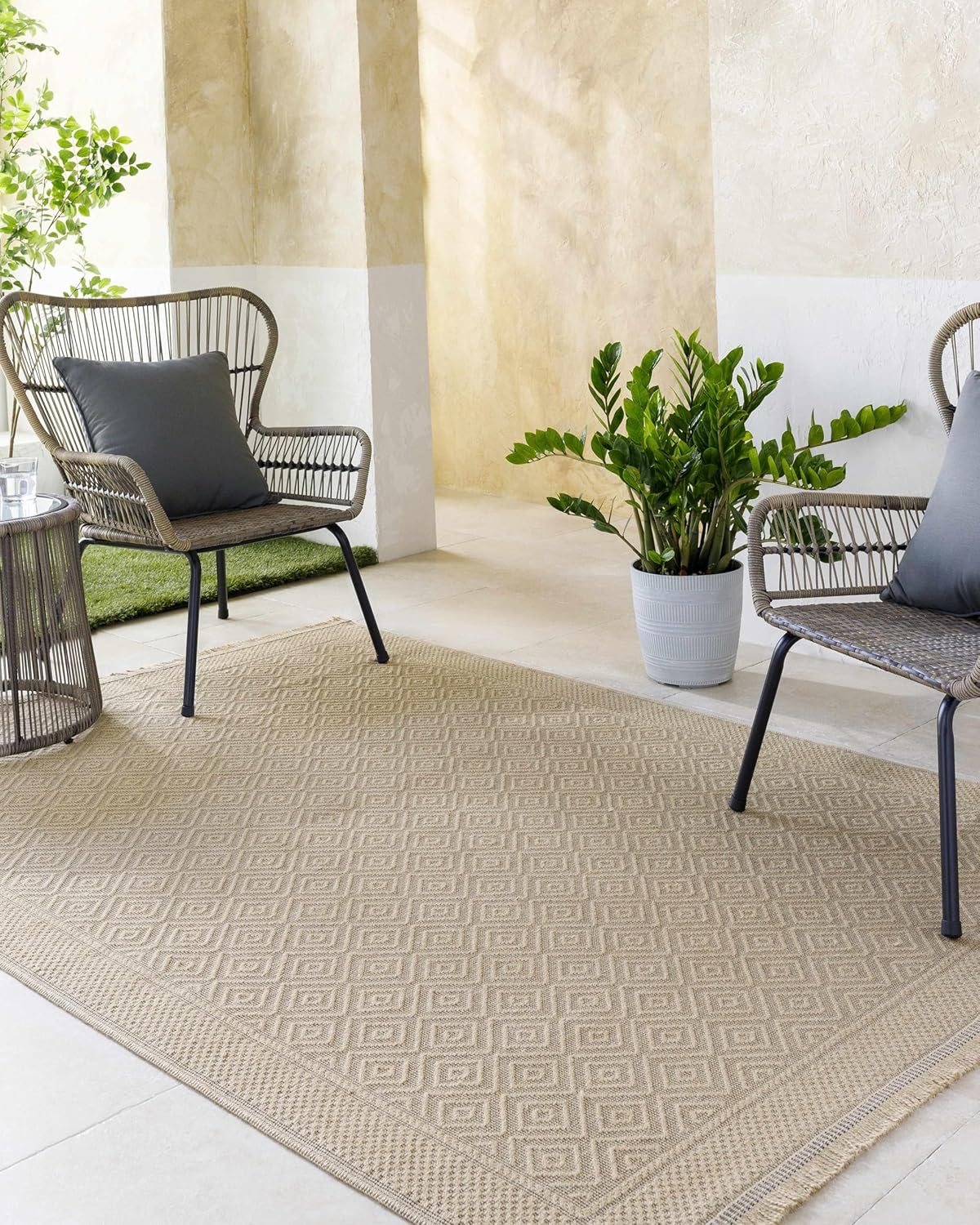 Hauteloom Veata Jute Living Room, Bedroom Machine Washable Area Rug - Traditional, Transitional - Tan, Beige - 27