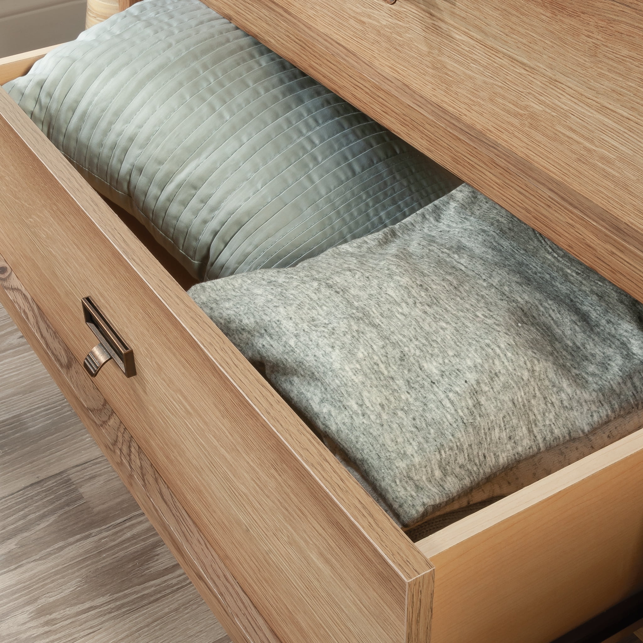 Sauder Trestle 4-Drawer Bedroom Dresser in Timber Oak, Timber Oak Finish